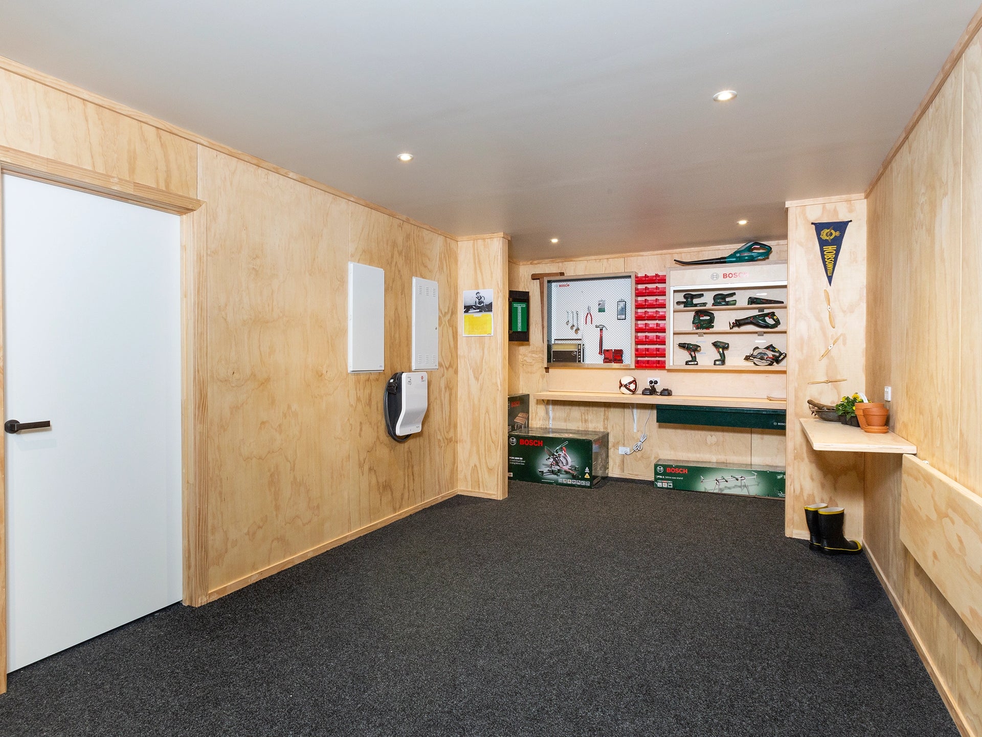 Grand Prix-Carpet Court