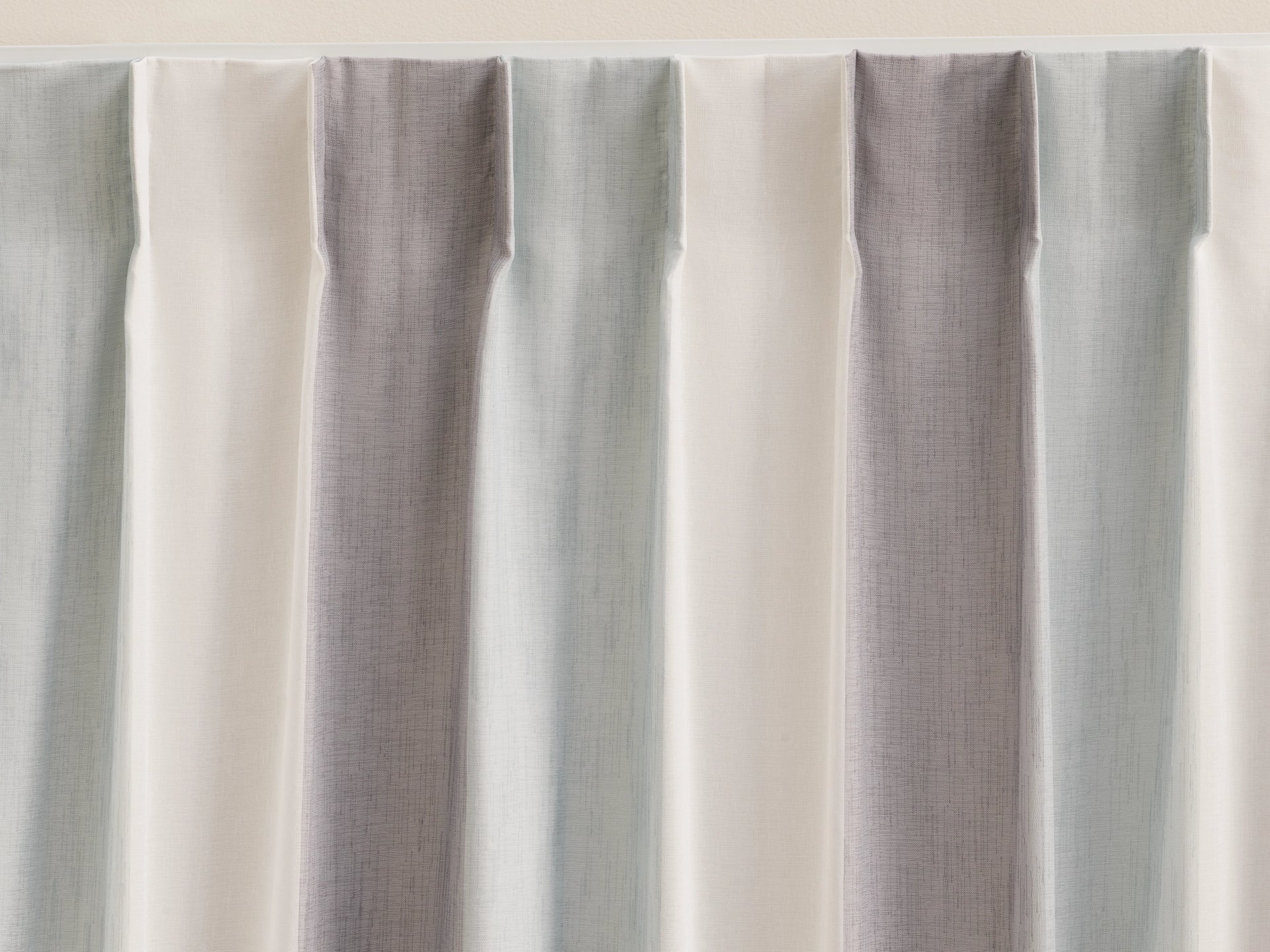 cs-guide-curtains-pleat-to-pattern-2-The Interiors Group